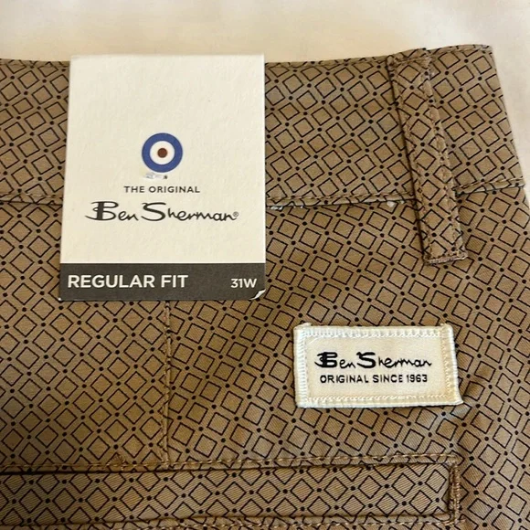 NWT - Ben Sherman brown and black pattern regular fit shorts - Picture 3 of 6